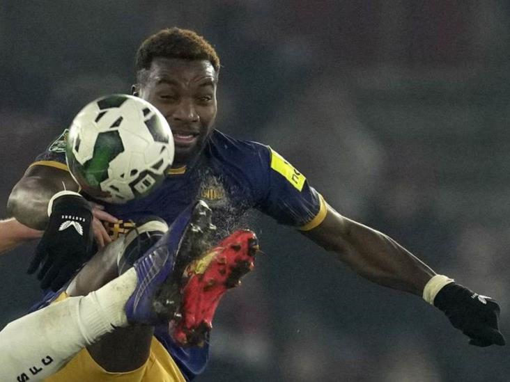 Saint-Maximin deja la Liga Premier y ficha con Al-Ahli de Arabia Saudí Saint-Maximin deja la Liga Premier y ficha con Al-Ahli de Arabia Saudí