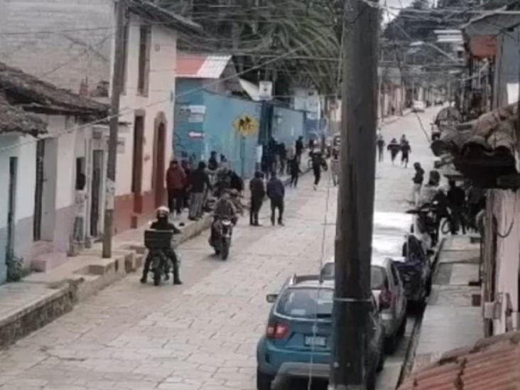 Suman 17 detenidos por enfrentamientos en San Cristóbal de las Casas Suman 17 detenidos por enfrentamientos en San Cristóbal de las Casas