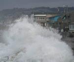 Crecen olas por el clima