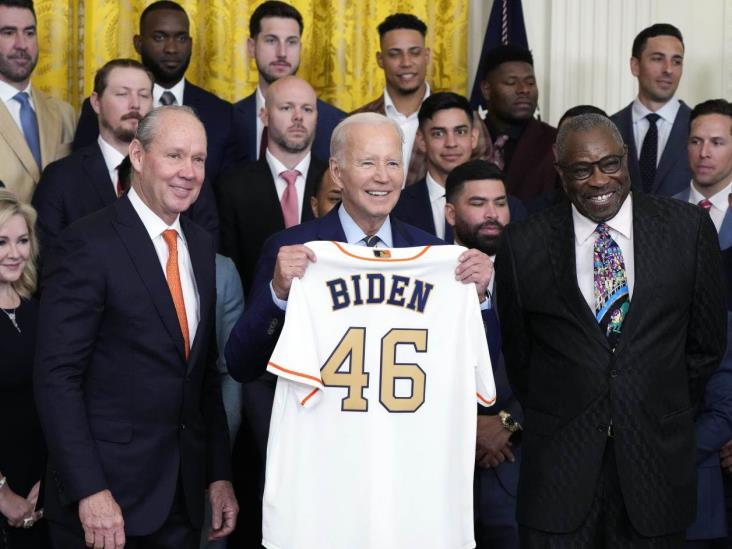 El presidente Biden recibe a los Astros, y se identifica con la hazaña del mánager Dusty Baker El presidente Biden recibe a los Astros, y se identifica con la hazaña del mánager Dusty Baker