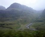 Encuentran los cuerpos de 3 senderistas extraviados en una montaña de Escocia