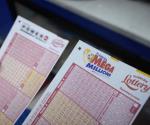 Le aciertan por fin al bote de Mega Millions