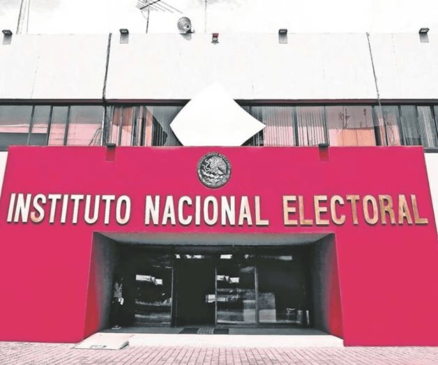 Renuncia director de recursos financieros del INE