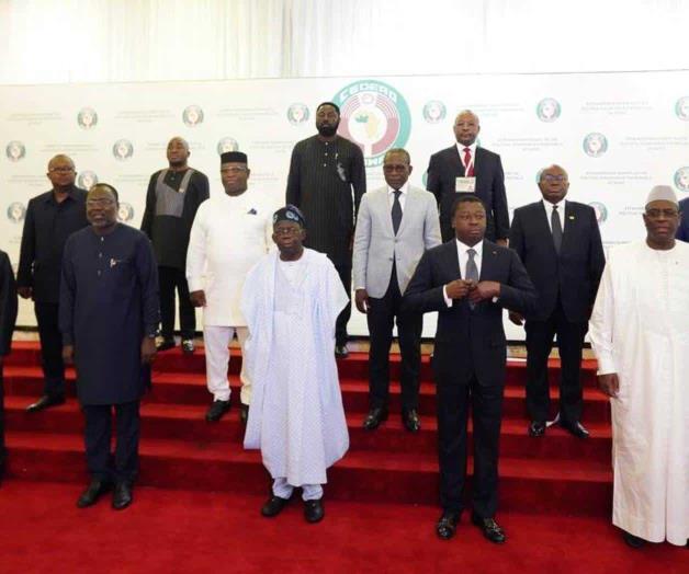 Crece la tensión tras anuncio de bloque occidental africano de despliegue en Níger