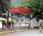 Hallan 2 explosivos en sede local del PRI