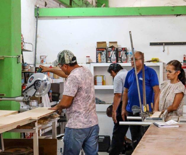 Invitan a cursos en taller de carpintería