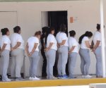 Dan atención psicológica a las mujeres detenidas