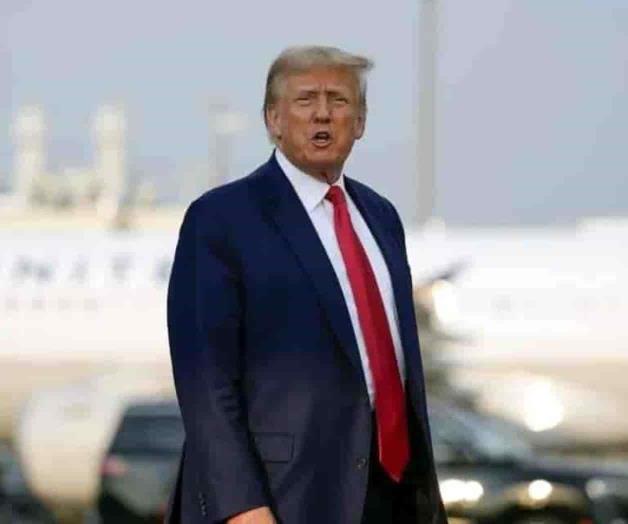 Se entrega Trump en c&aacute;rcel de Georgia por complot electoral