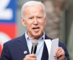 Condena Biden el tiroteo en Jacksonville