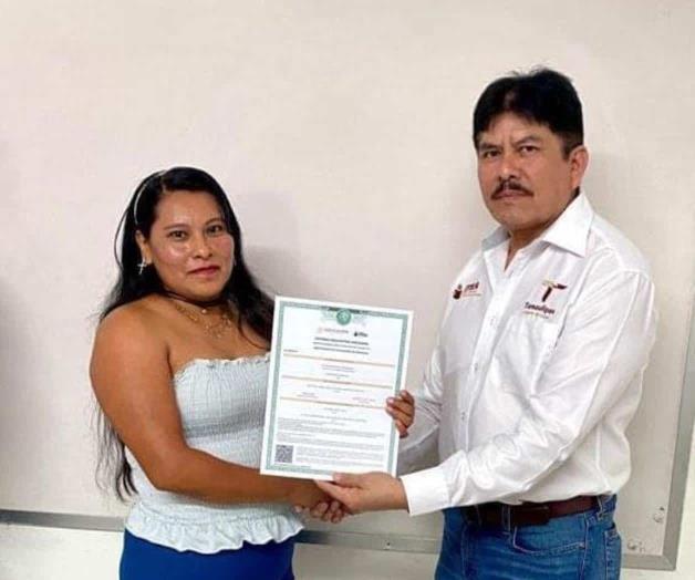 Entrega ITEA certificados de secundaria
