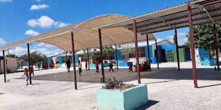 #REYNOSA La Escuela Primaria Aníbal Pérez González de la colonia San Valentín, se mantuvo trabajando durante dos días, pero mañana se van a paro ante las necesidades que tienen.