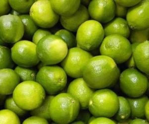 Aumento de precio de lim&oacute;n podr&iacute;a encarecer el pozole de las fiestas patrias