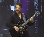 Ricardo Arjona se somete a cirugía de la columna y pospone conciertos