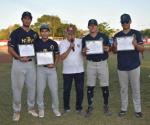 Reconocen a peloteros tras la Serie Nacional