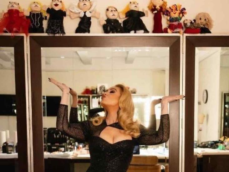 Muestra Adele su colección ¡de Dr. Simi! Muestra Adele su colección ¡de Dr. Simi!