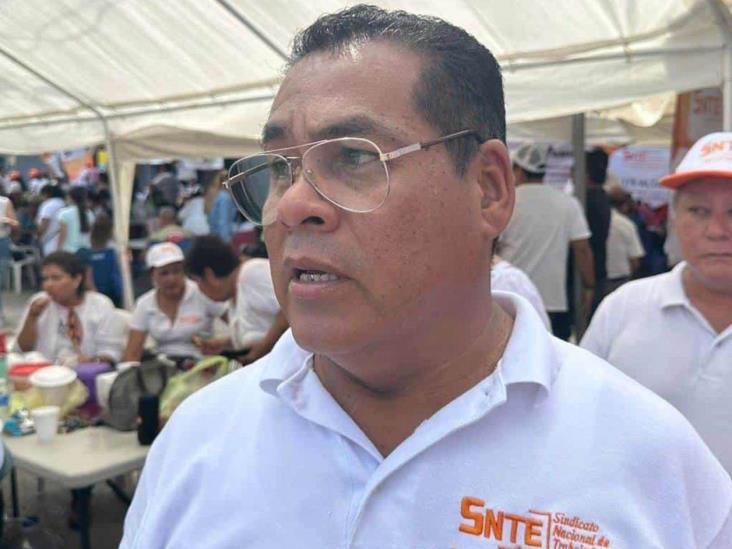 Amagan con protesta de 50 mil maestros en Palacio de Gobierno Amagan con protesta de 50 mil maestros en Palacio de Gobierno