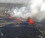 El volcán hawaiano Kilauea entra en erupción tras casi dos meses de silencio