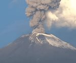 Popocatépetl arranca este martes con una gran explosión y fumarola