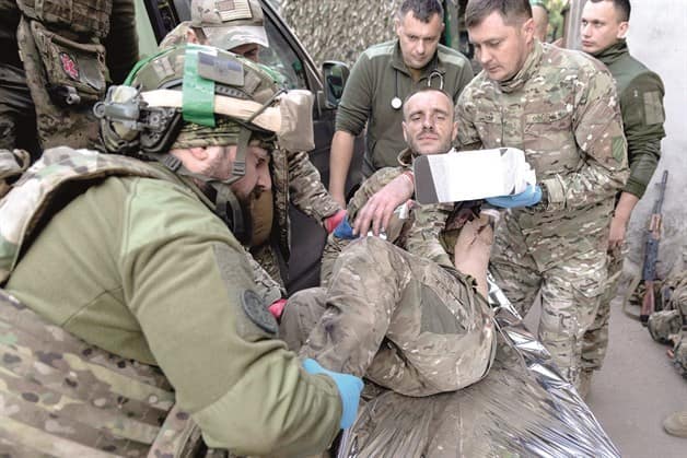 Provocan misiles incendio en complejo: Se intensifica guerra entre Rusia y Ucrania