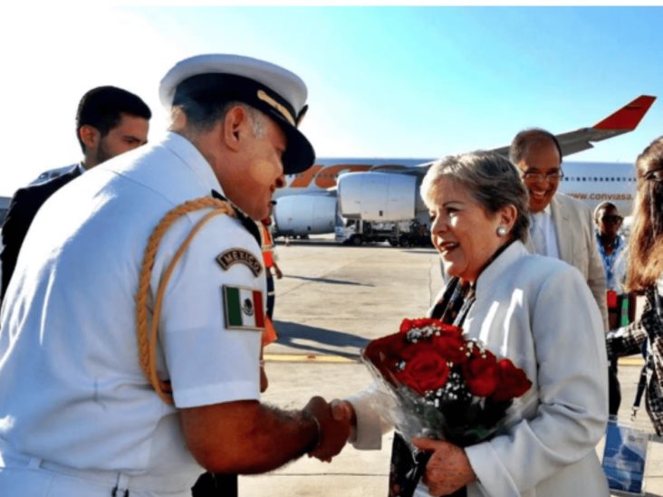 Canciller Alicia Bárcena llega a La Habana para Cumbre del G77+China Canciller Alicia Bárcena llega a La Habana para Cumbre del G77+China