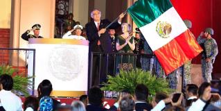 El gobernador Américo Villarreal Anaya encabezó la noche de este viernes la ceremonia conmemorativa del 213 aniversario del Grito de Independencia