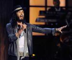 YouTube suspende cuenta de Russell Brand tras acusaciones de abuso sexual