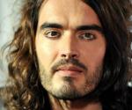 Bloquea Youtube a Russell Brand tras denuncias de violación