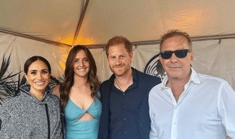 Hacen altruismo en gala de Kevin Costner Hacen altruismo en gala de Kevin Costner