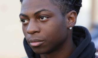 Estudiante negro suspendido por tener rastas presenta demanda en Texas Estudiante negro suspendido por tener rastas presenta demanda en Texas