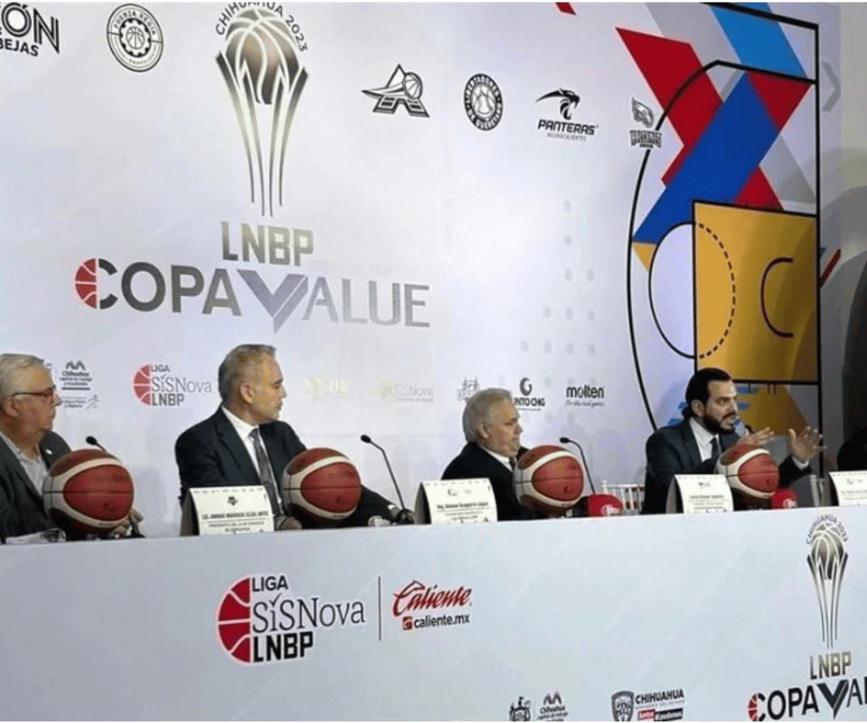 Equipo de baloncesto sobre ruedas de Nuevo Laredo, México, logra campeonato  nacional