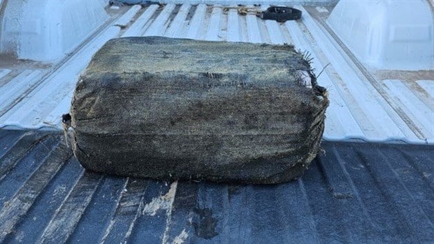 Flota coca&iacute;na en la playa, valuada en unos 2.3 mdd