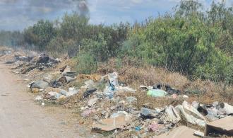 Toman canales como basurero Toman canales como basurero