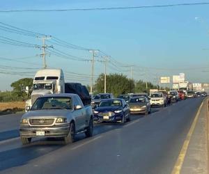 REYNOSA | Caos vial en libramiento a Monterrey tras dos accidentes vehiculares