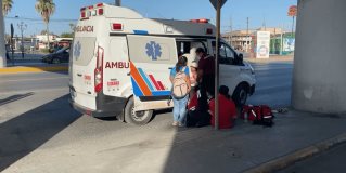 #Policía / Accidente en el bulevar Morelos, un motociclista atropelló a una mujer.