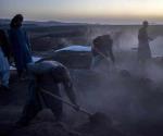 Afganos esperan dar con sobrevivientes del sismo que dejó 2.000 muertos en Herat
