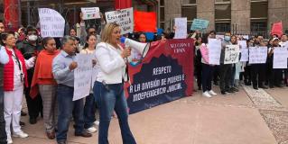 Manifestación de trabajadores del Poder Judicial en la sede San Lázaro