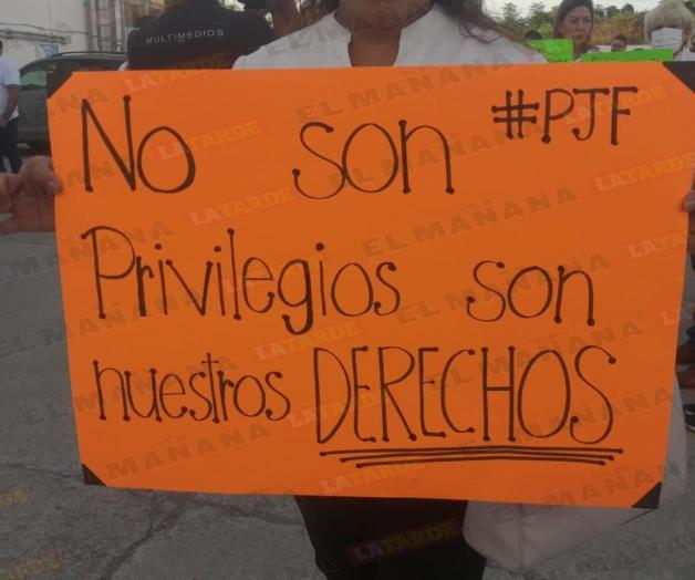 Protestan empleados del Poder Judicial en Reynosa