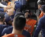 Astros gana y se acerca a Rangers