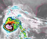 Huracán Norma afecta a 8 estados