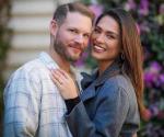 Andrea Meza y Ryan Proctor se comprometen