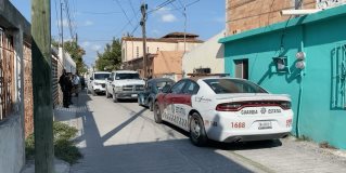 #Policía / Autoridades están tomando conocimiento del suicidio de un hombre en la colonia Rodríguez, en #Reynosa.