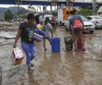 Buscar comida y a familiares: las principal angustia de un Acapulco devastado