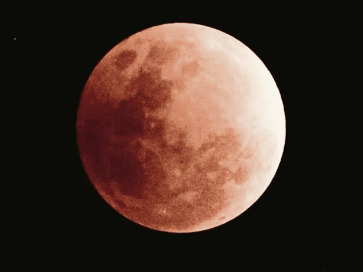 Cuál es el riesgo de ver el Eclipse Lunar de forma directa Cuál es el riesgo de ver el Eclipse Lunar de forma directa