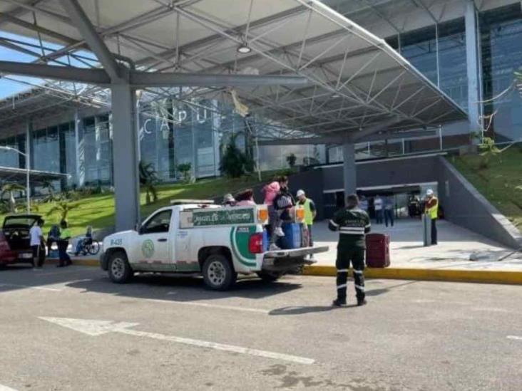 Evacuan a 12,500 mil turistas de Acapulco el fin de semana Evacuan a 12,500 mil turistas de Acapulco el fin de semana