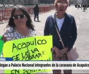 Llegan a Palacio Nacional integrantes de la caravana de Acapulco