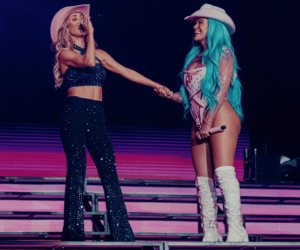 Anah&iacute; homenajea a Karol G durante concierto de RBD en Colombia