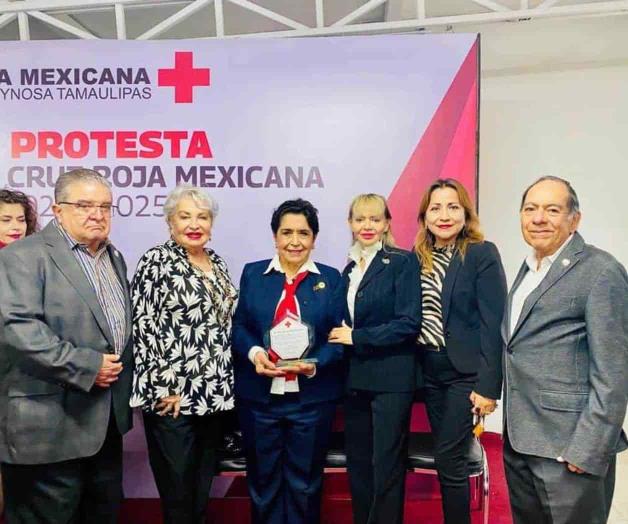 Toma protesta con presidenta