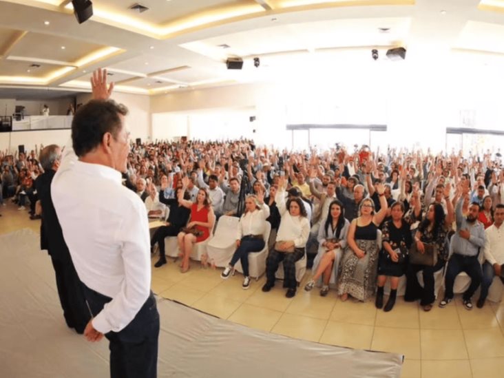 Ignacio Mier reconoce candidatura de Morena para Puebla Ignacio Mier reconoce candidatura de Morena para Puebla