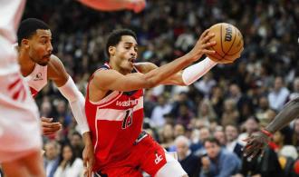 Raptors gana; guía Siakam remontada Raptors gana; guía Siakam remontada