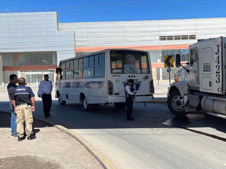 Le fallan frenos y choca Le fallan frenos y choca